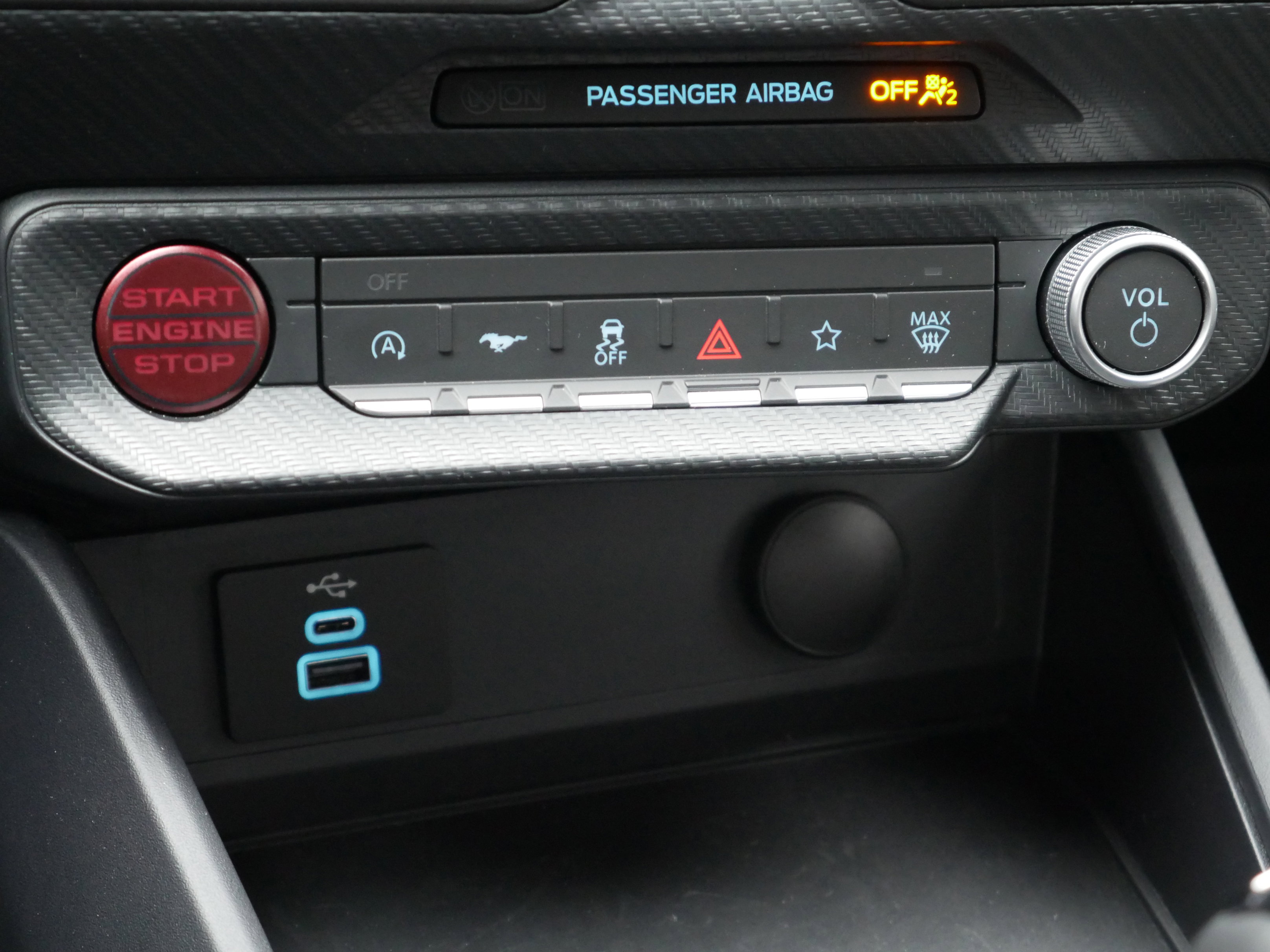 Certified 2025 Ford Mustang GT image 13