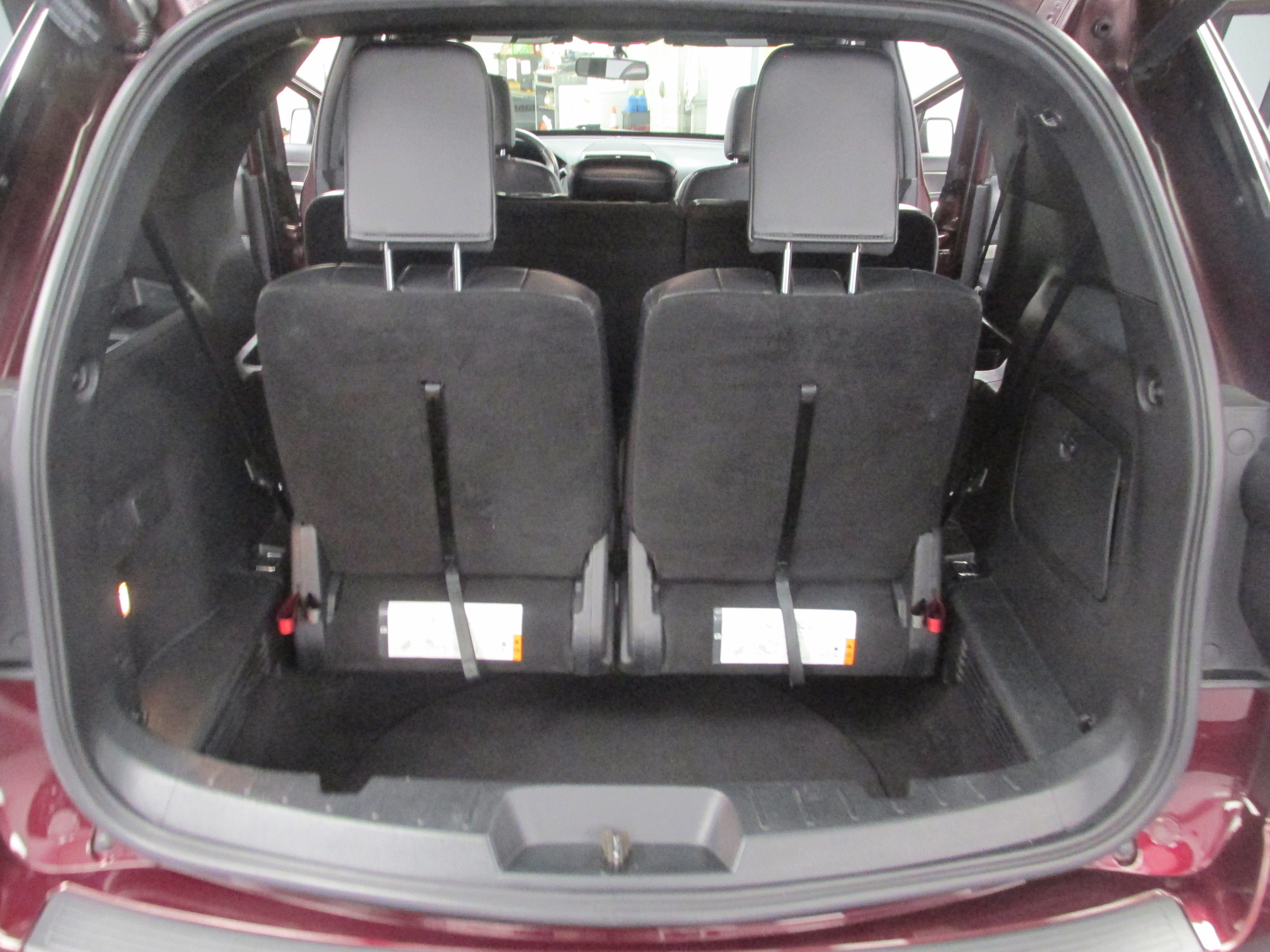 Certified 2019 Ford Explorer XLT w/ Equipment Group 202A image 25