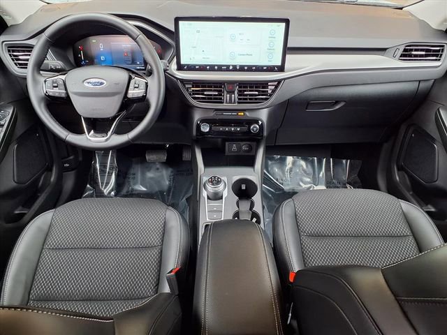 Certified 2025 Ford Escape SE w/ Class II Trailer Tow Package image 14