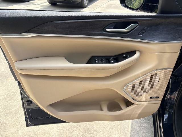 Used 2023 Jeep Grand Cherokee L Limited RWD image 16