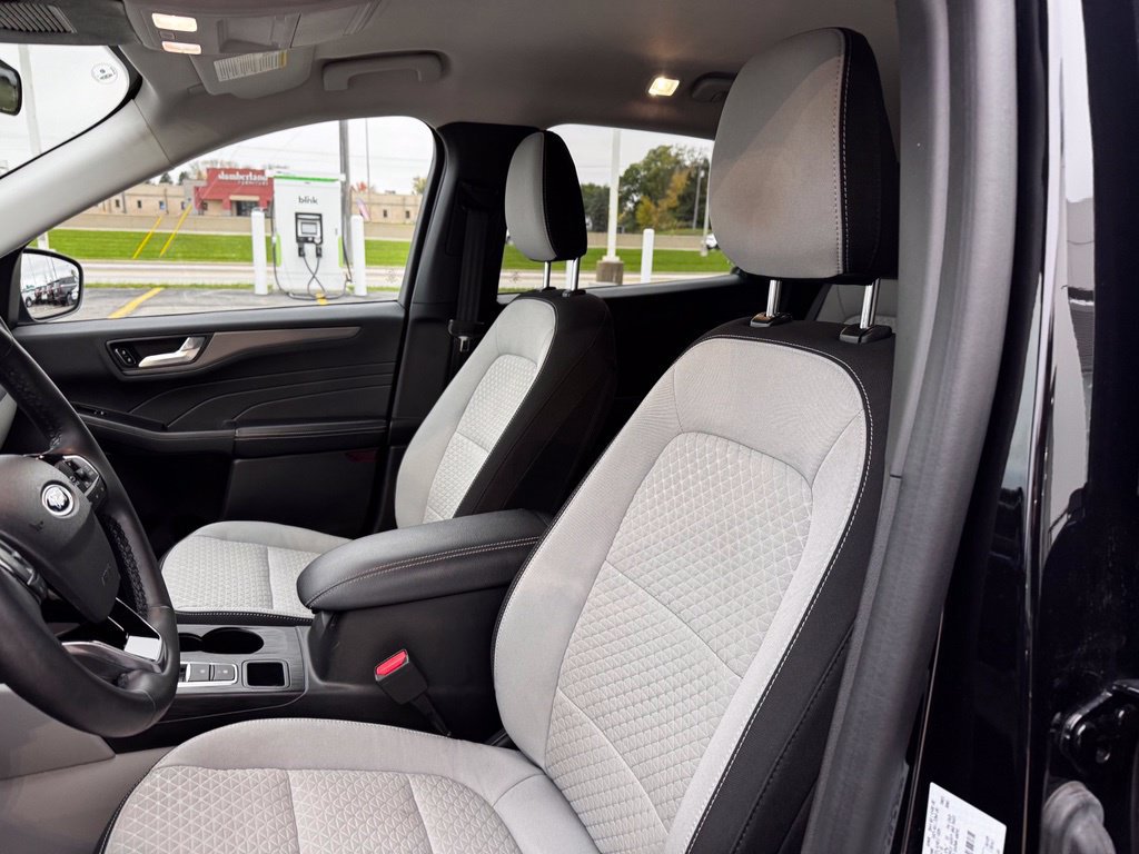 Certified 2023 Ford Escape Active w/ Tech Pack #2 AWD/4WD image 7