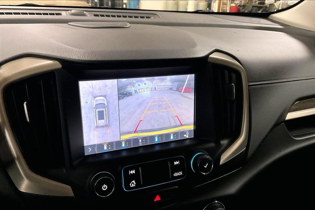 Used 2020 GMC Terrain Denali w/ GMC Pro Grade Package AWD/4WD image 20
