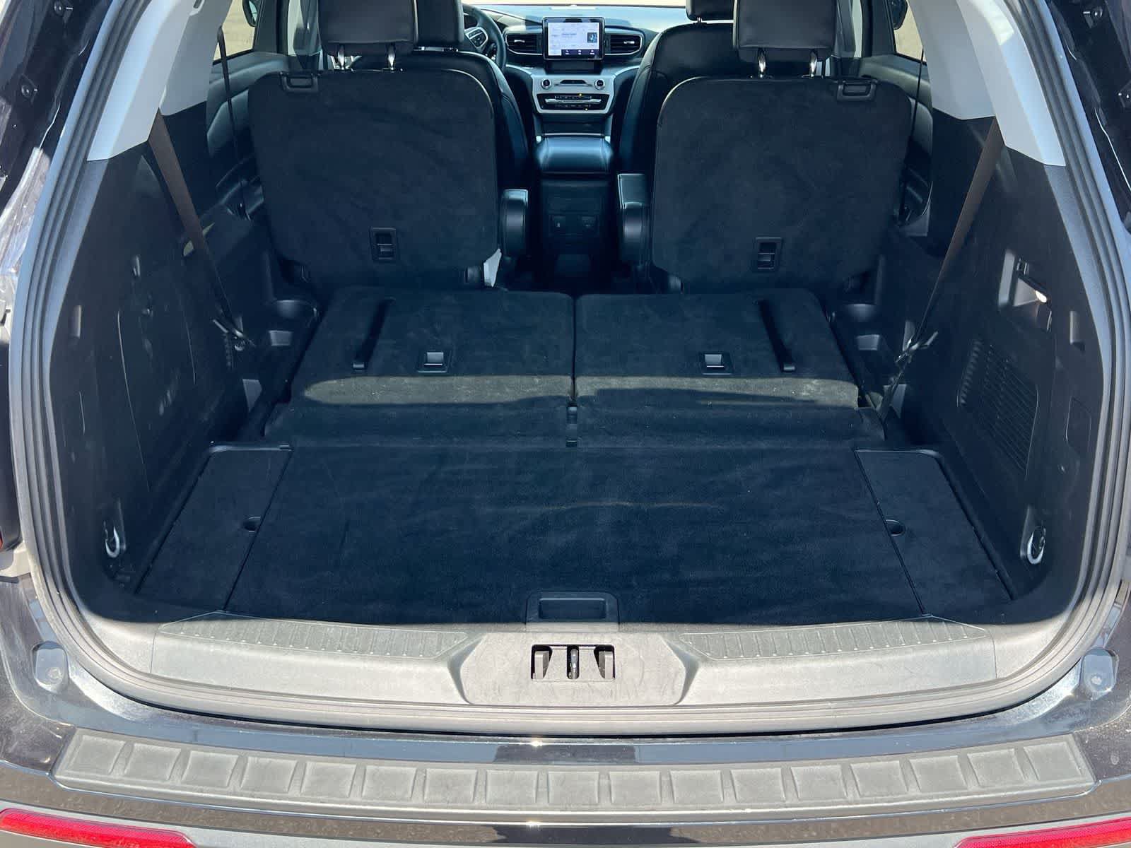 Certified 2023 Ford Explorer XLT w/ Equipment Group 202A AWD/4WD image 33