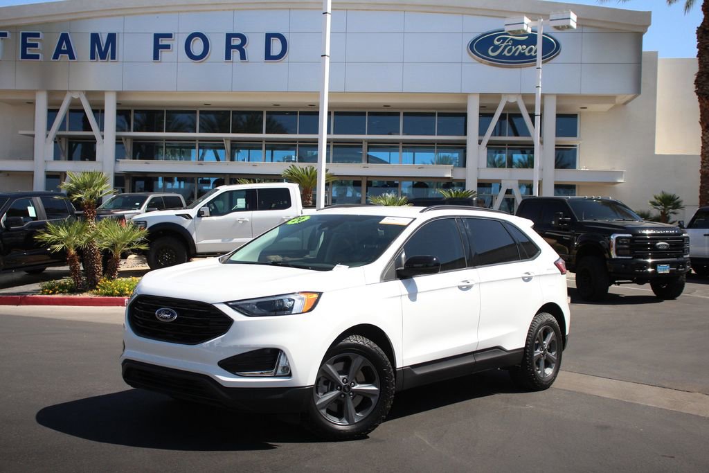 Certified 2024 Ford Edge SEL w/ Sport Appearance Package AWD/4WD image 2