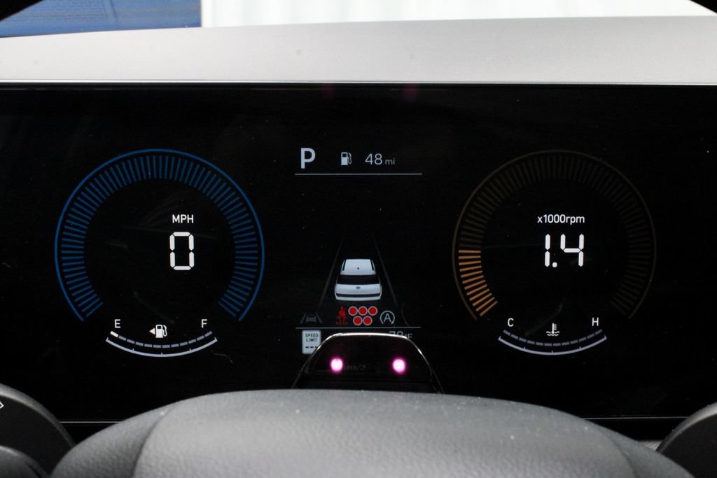 Used 2025 Hyundai Santa Fe SEL FWD image 28