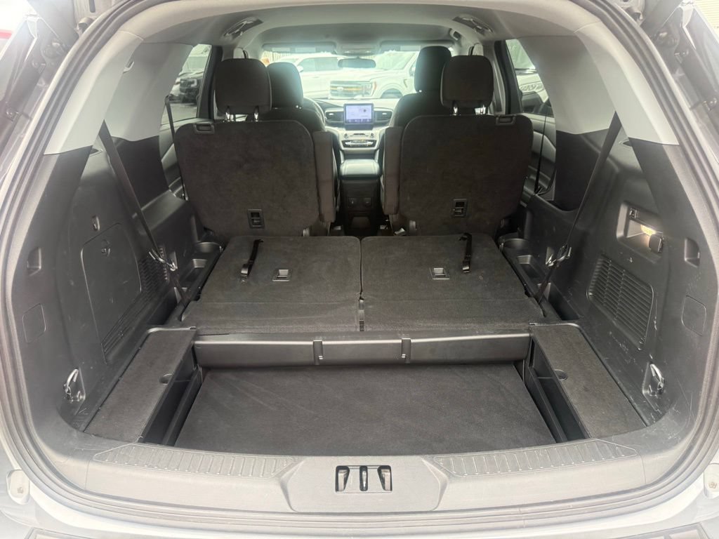 Certified 2024 Ford Explorer XLT AWD/4WD image 49