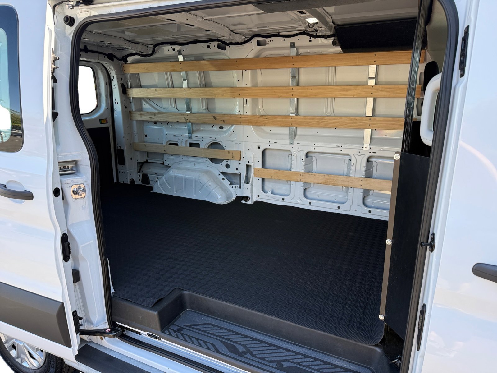 Certified 2025 Ford Transit 250 Low Roof w/ Exterior Upgrade Package RWD image 16