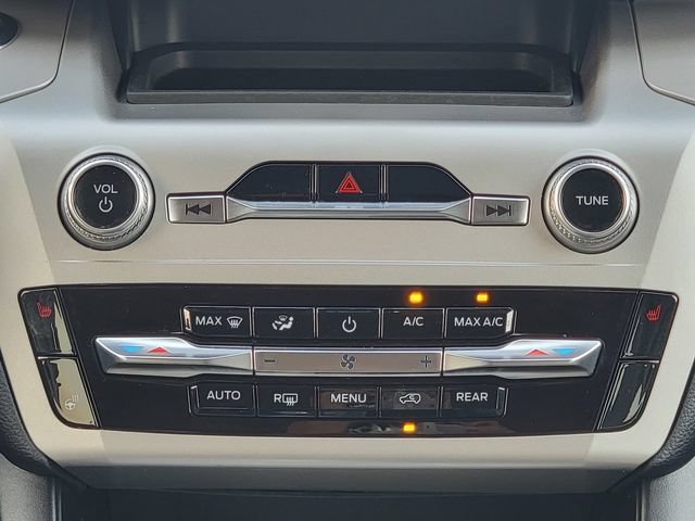 Certified 2023 Ford Explorer XLT w/ Equipment Group 202A AWD/4WD image 29