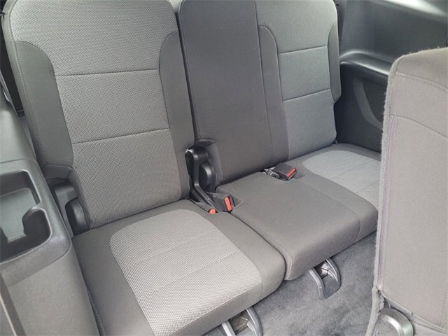 Used 2023 Chevrolet Traverse LT image 15