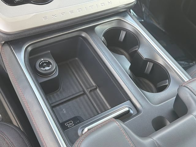 Certified 2025 Ford Expedition Max Active RWD image 35