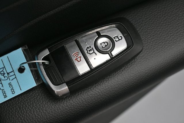 Certified 2025 Ford Escape ST-Line FWD image 37