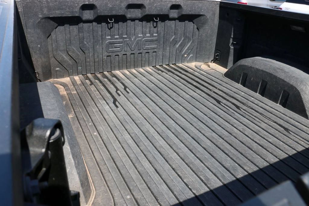 Used 2022 GMC Sierra 1500 Denali Ultimate AWD/4WD image 9