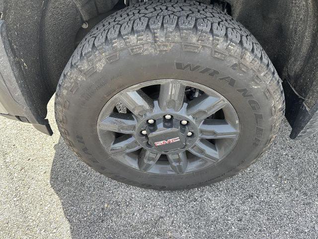 Used 2026 GMC Sierra 2500 AT4 w/ AT4 Premium Plus Package AWD/4WD image 9