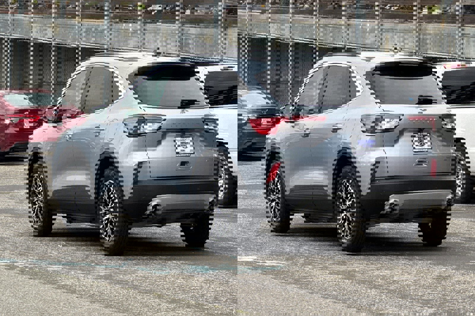 Certified 2022 Ford Escape Titanium image 6