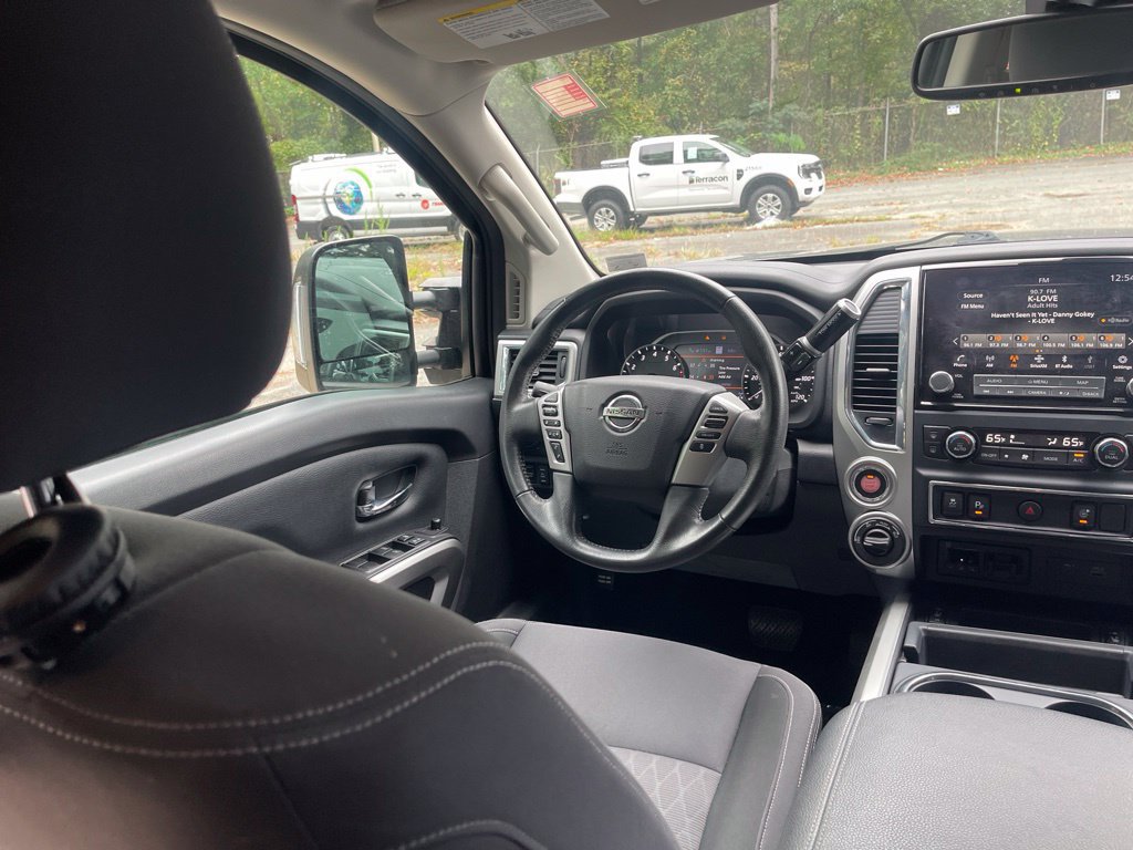Used 2021 Nissan Titan SV w/ SV Convenience Package AWD/4WD image 34
