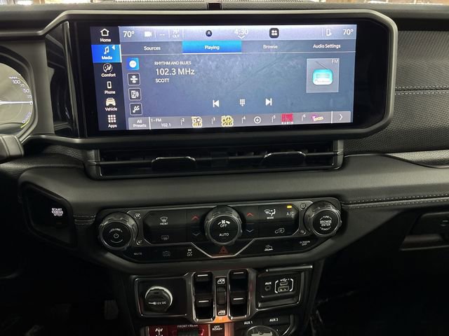 Used 2024 Jeep Wrangler Rubicon image 8