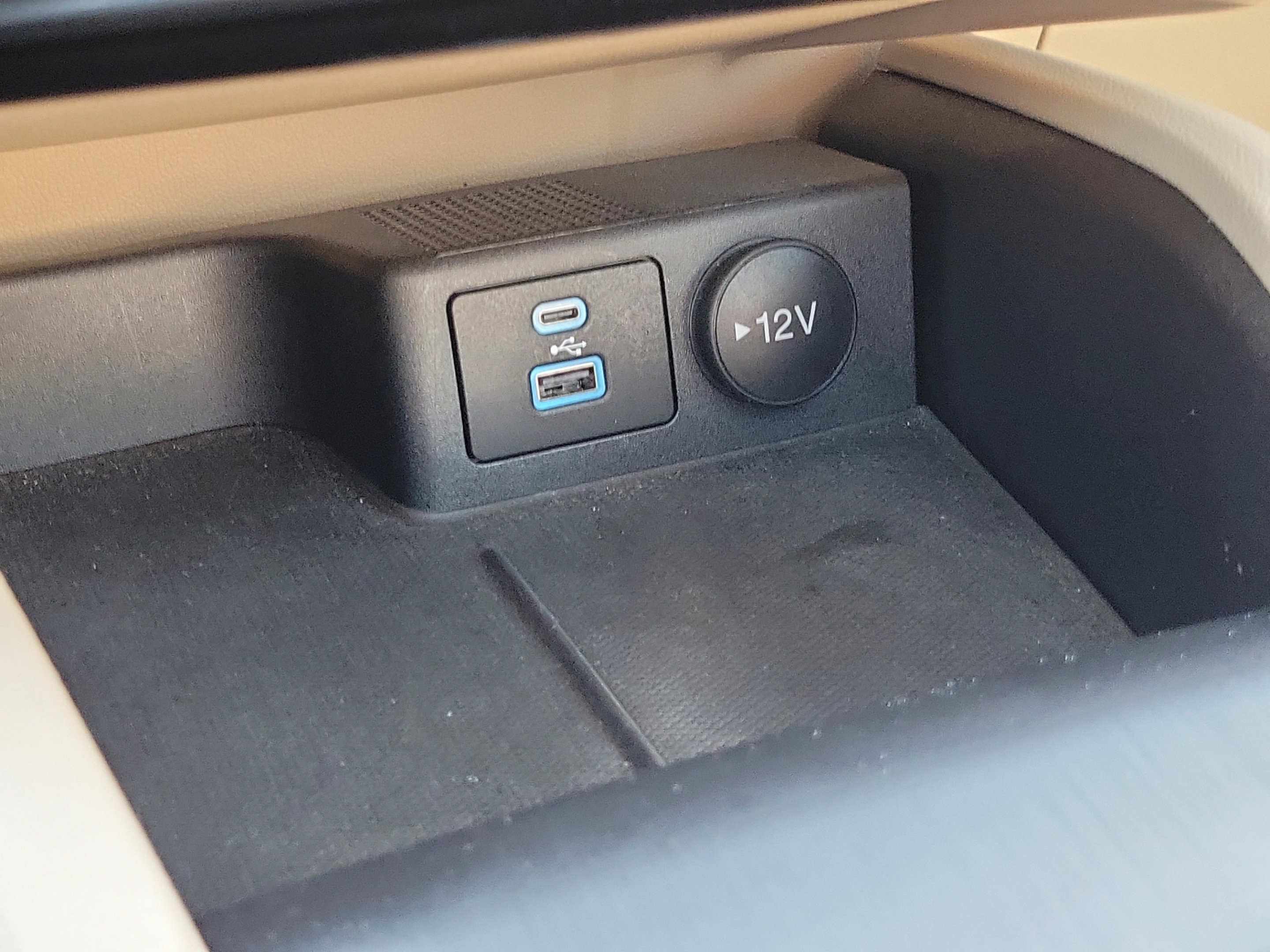 Certified 2022 Ford Escape SEL AWD/4WD image 29