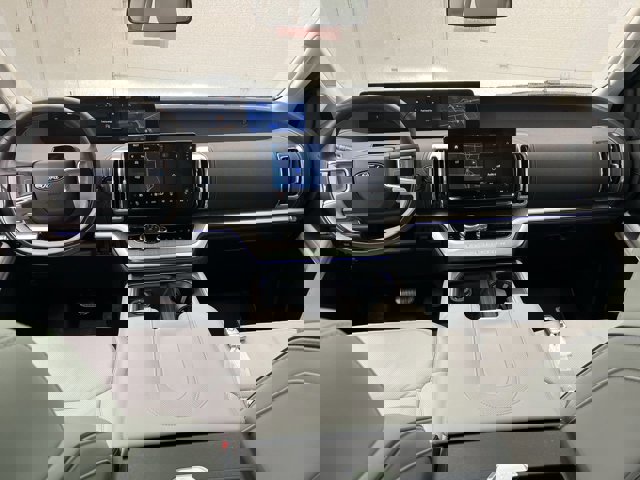 Certified 2025 Ford Expedition Platinum w/ Platinum Ultimate Package image 4