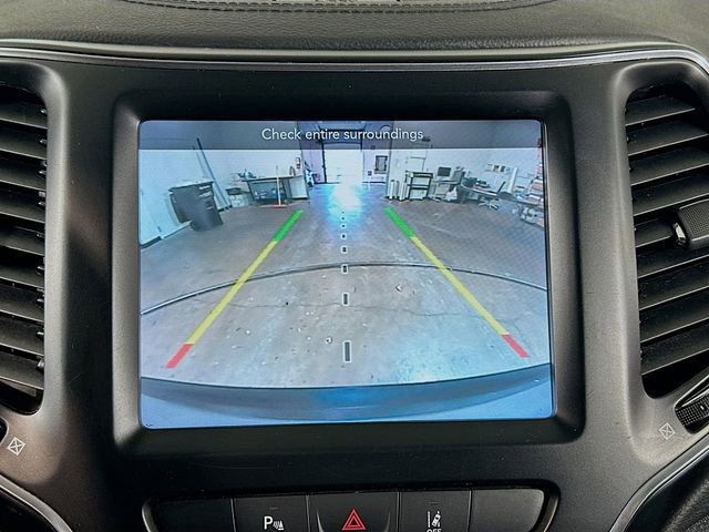 Used 2021 Jeep Cherokee Latitude Lux w/ Comfort/Convenience Group image 27