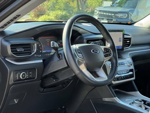 Certified 2023 Ford Explorer XLT w/ Equipment Group 202A AWD/4WD image 29