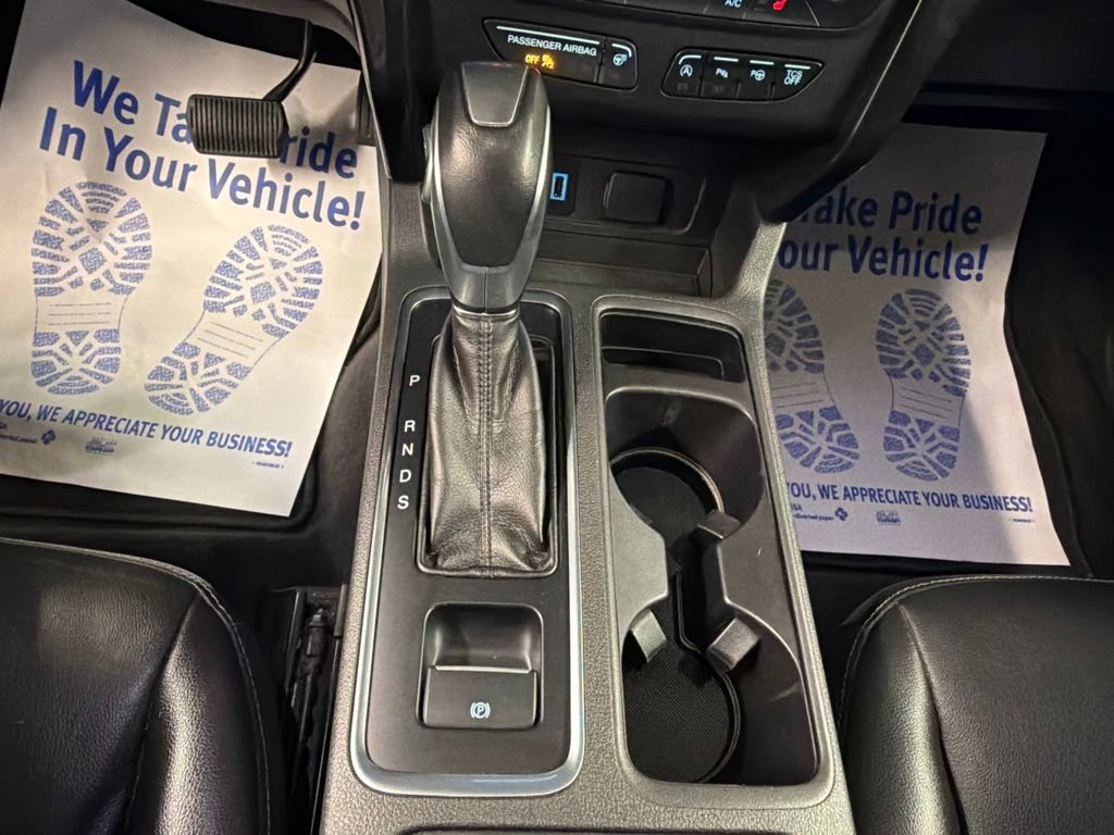 Certified 2019 Ford Escape Titanium AWD/4WD image 18