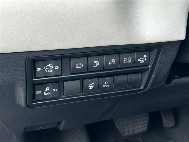 Used 2023 Toyota Tundra Capstone image 32