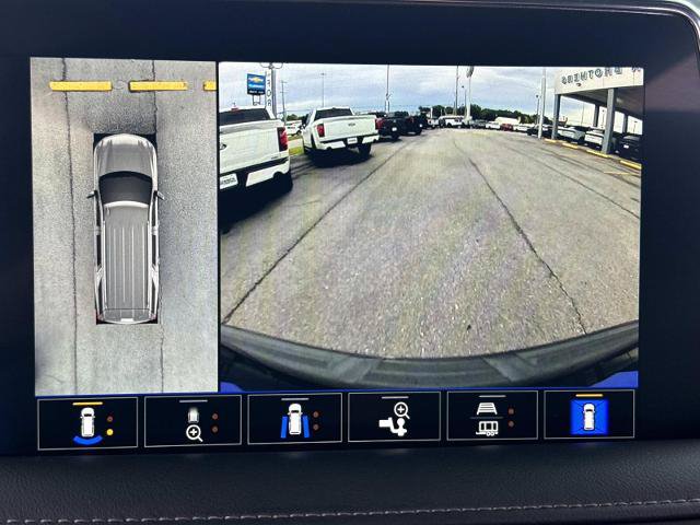 Used 2022 Chevrolet Suburban Z71 w/ Luxury Package AWD/4WD image 26