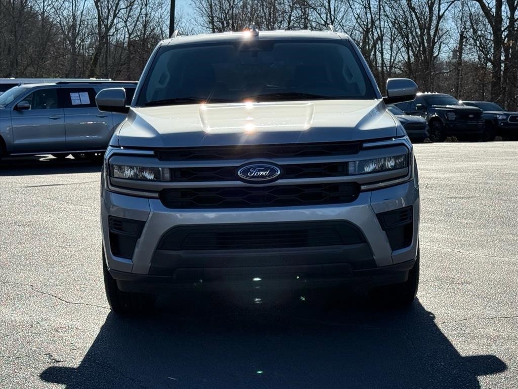 Certified 2023 Ford Expedition Max XLT image 9