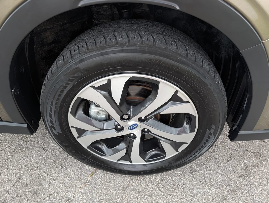 Used 2020 Subaru Outback Touring XT AWD/4WD image 32