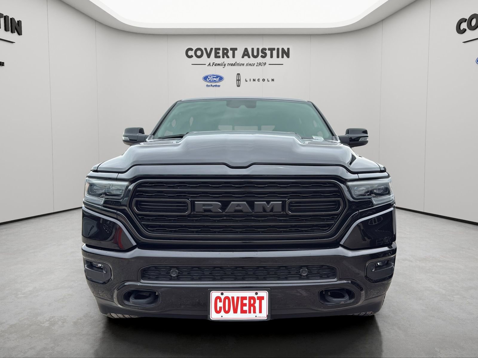 Used 2023 RAM 1500 Limited w/ Night Edition AWD/4WD image 8