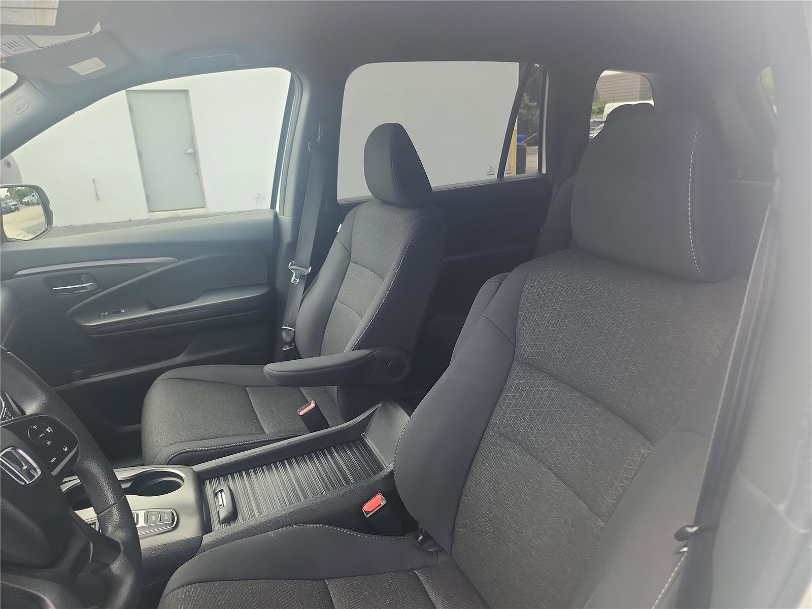 Used 2021 Honda Passport Sport image 15