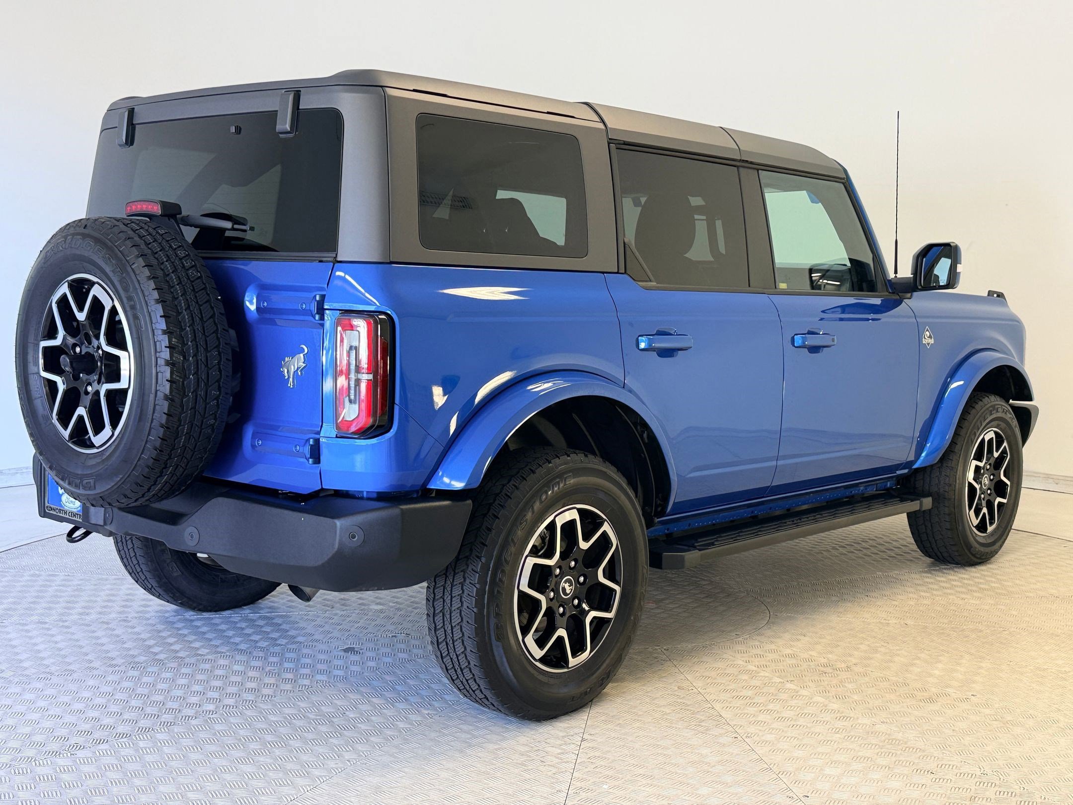 Certified 2023 Ford Bronco Outer Banks image 6