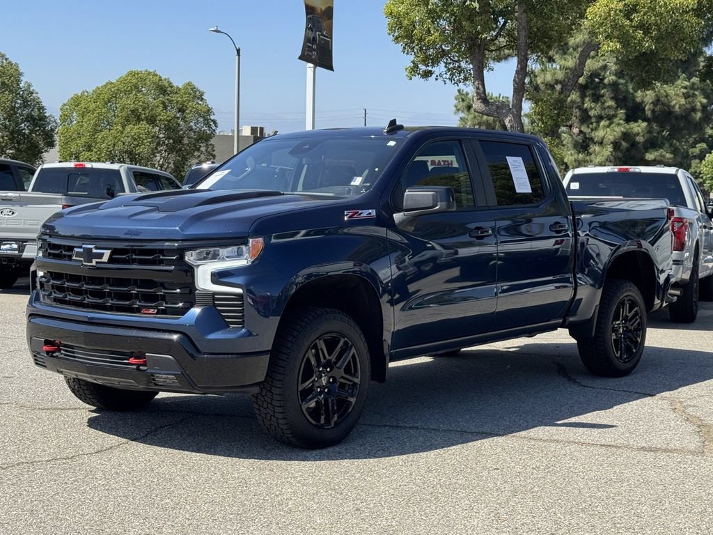 Used 2023 Chevrolet Silverado 1500 LT Trail Boss AWD/4WD image 3