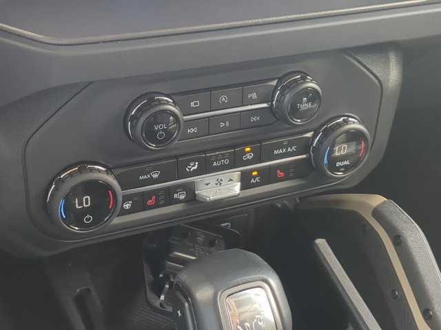Certified 2025 Ford Bronco Badlands AWD/4WD image 26