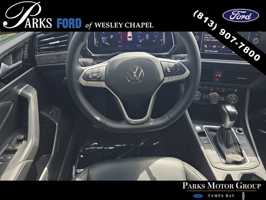 Used 2022 Volkswagen Jetta SEL FWD image 12