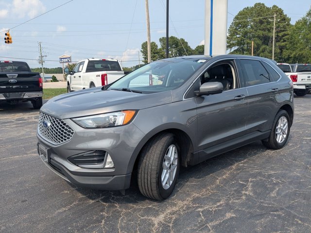 Certified 2023 Ford Edge SEL w/ Convenience Package AWD/4WD image 4