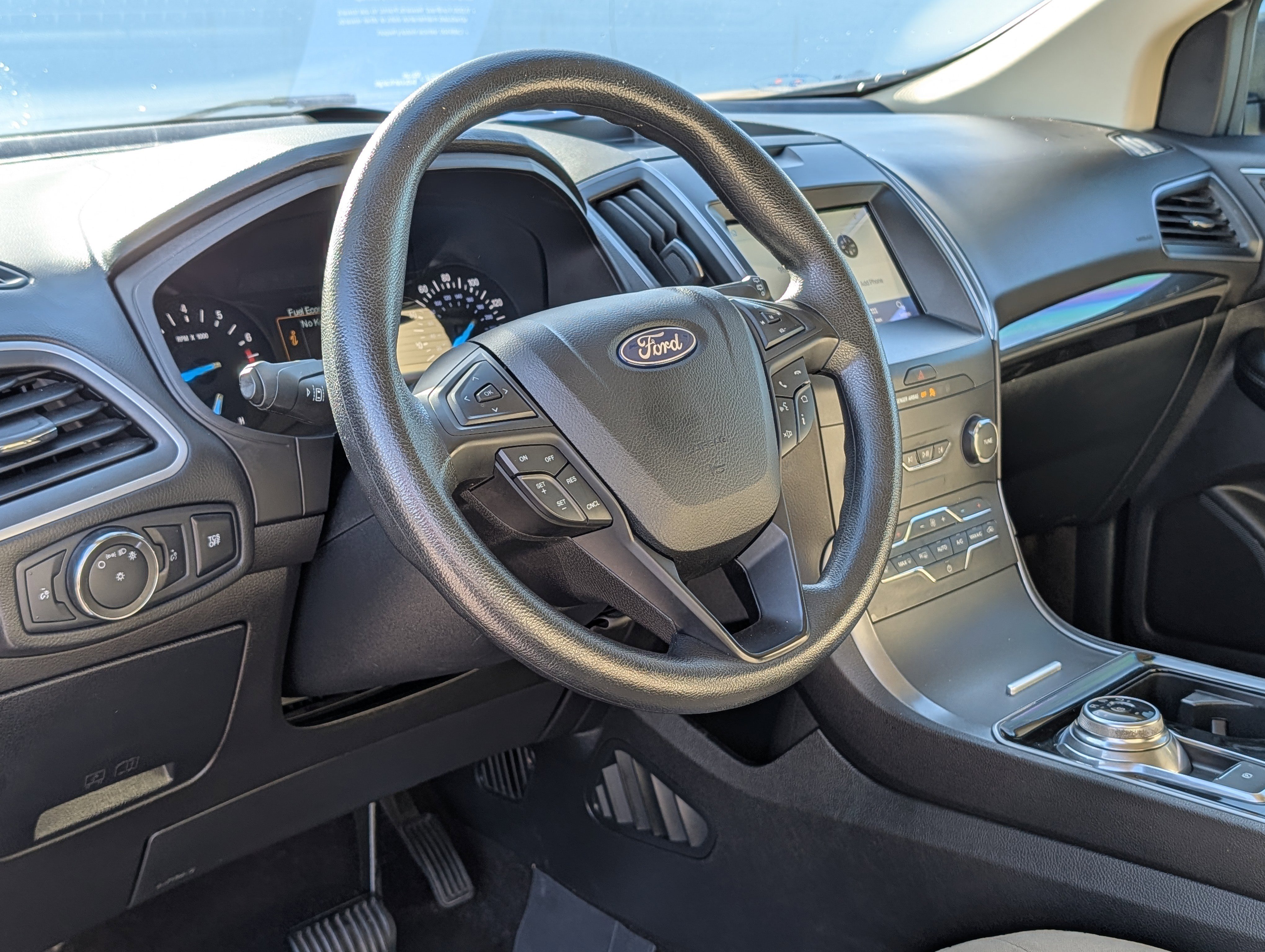 Certified 2020 Ford Edge SE image 21