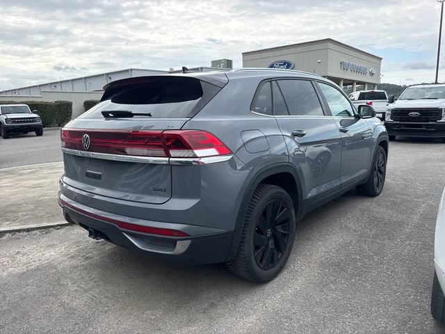 Used 2024 Volkswagen Atlas Cross Sport SE AWD/4WD image 6