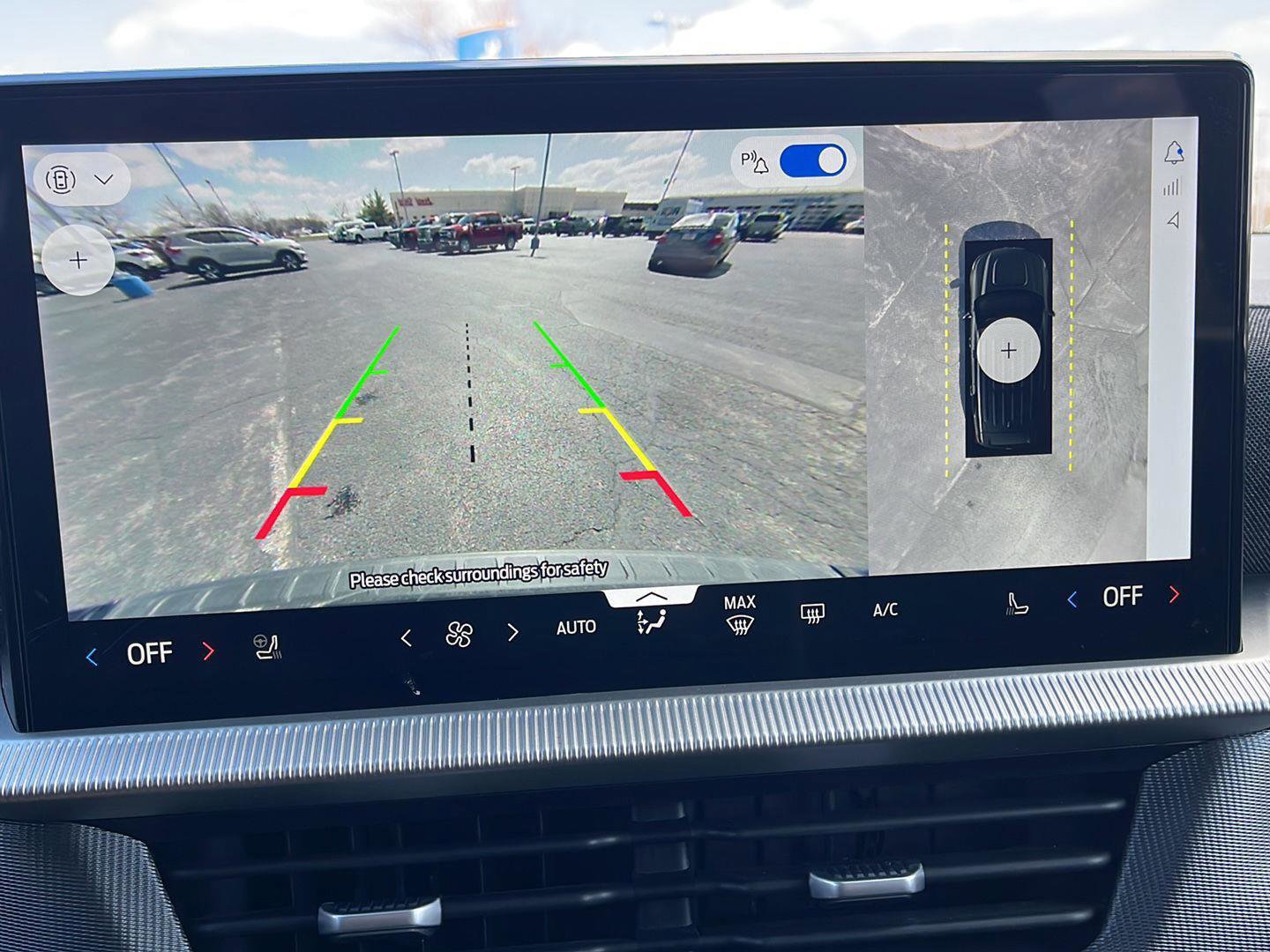 Certified 2025 Ford Explorer ST-Line w/ ST-Line Street Pack image 23