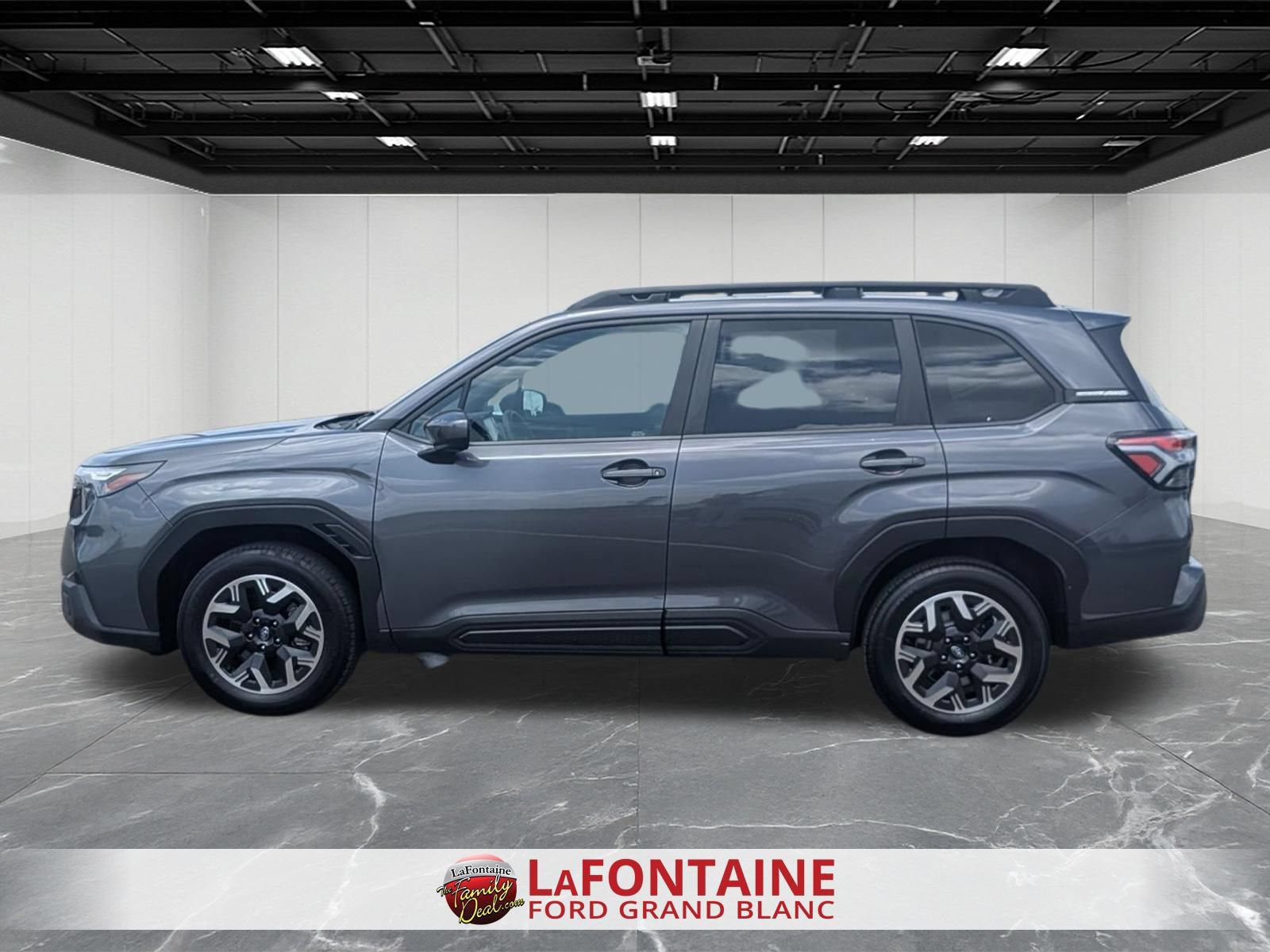 Used 2025 Subaru Forester Premium AWD/4WD image 2