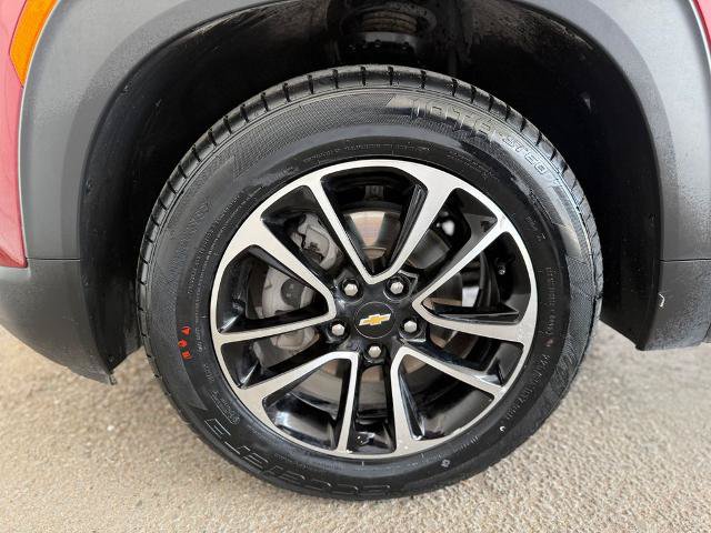 Used 2025 Chevrolet TrailBlazer LT FWD image 25
