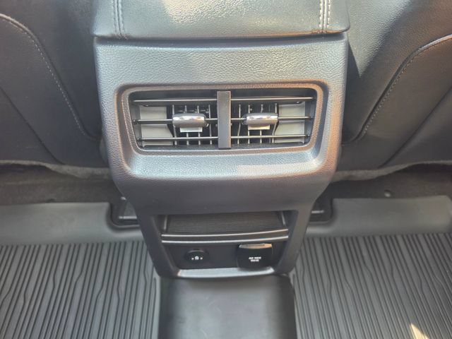 Certified 2023 Ford Edge SEL w/ Convenience Package AWD/4WD image 19