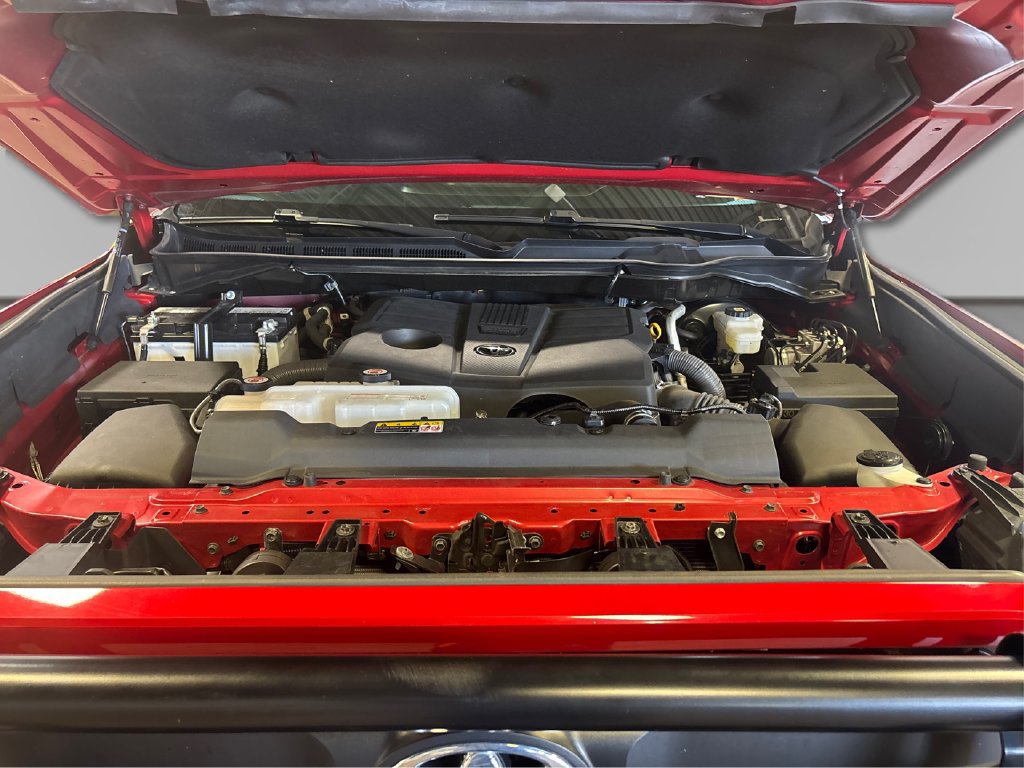 Used 2022 Toyota Tundra SR5 w/ SR5 Convenience Package AWD/4WD image 16