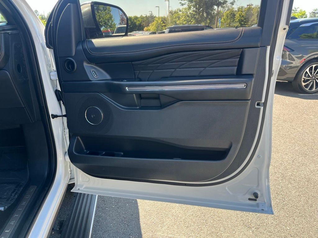 Certified 2023 Ford Expedition Platinum AWD/4WD image 25