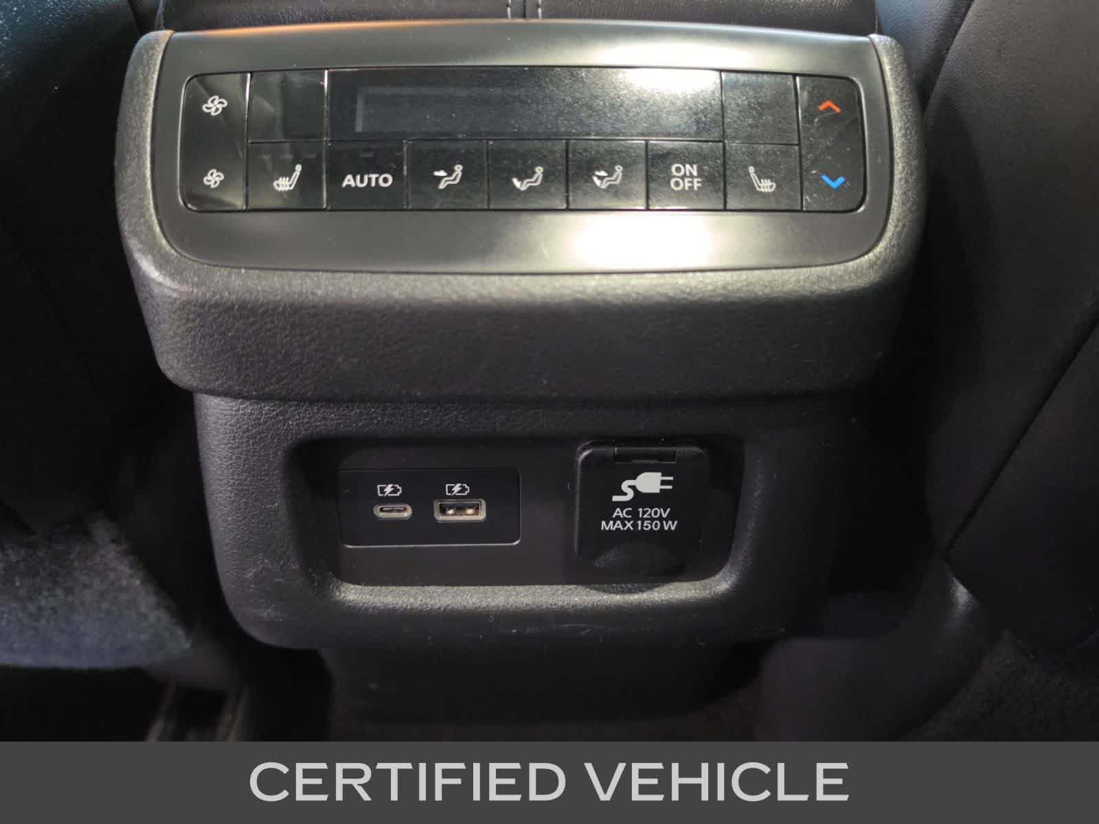 Used 2022 Nissan Pathfinder SL AWD/4WD image 32