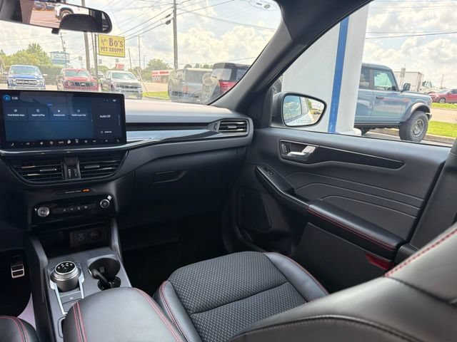 Certified 2023 Ford Escape ST-Line w/ Tech Pack #1 FWD image 8