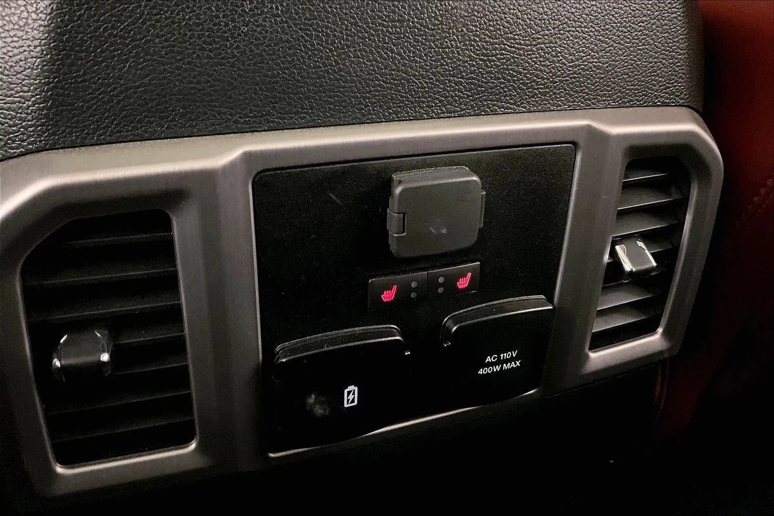 Certified 2022 Ford F450 Platinum w/ FX4 Off-Road Package image 32