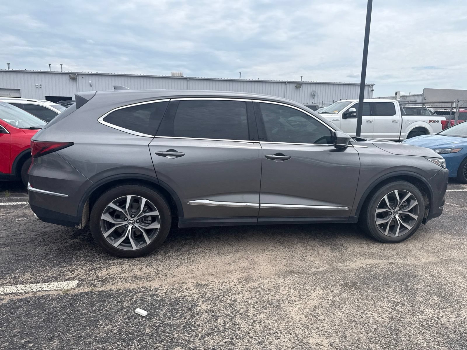 Used 2022 Acura MDX FWD w/ Technology Package image 8