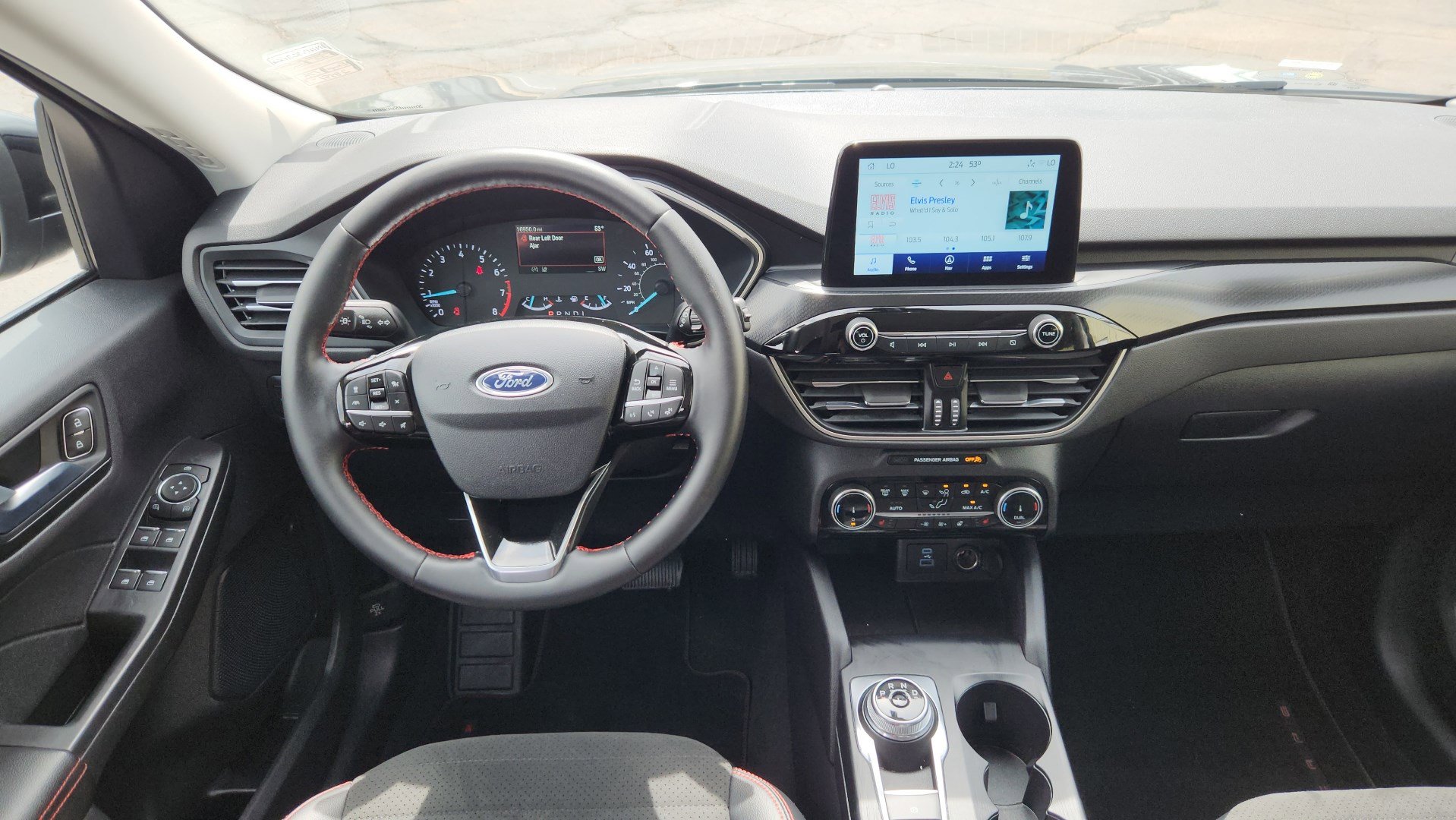 Certified 2022 Ford Escape SEL w/ SEL Stealth AWD Package image 26