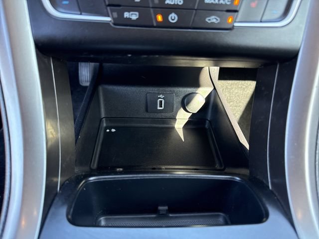 Certified 2017 Ford Fusion Energi SE FWD image 29